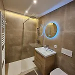 Centre De *