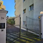 Centre De *